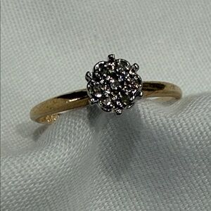 Elegant 10K Hallmark Vintage Diamond Cluster Engagement Ring. Size 6